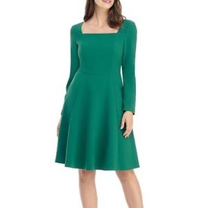 GAL MEETS GLAM HOLLY DRESS IN FERN GREEN NWT